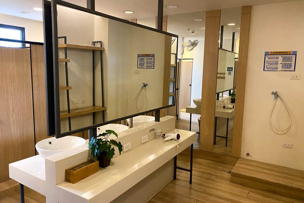 shared hostel dormitory bathroom