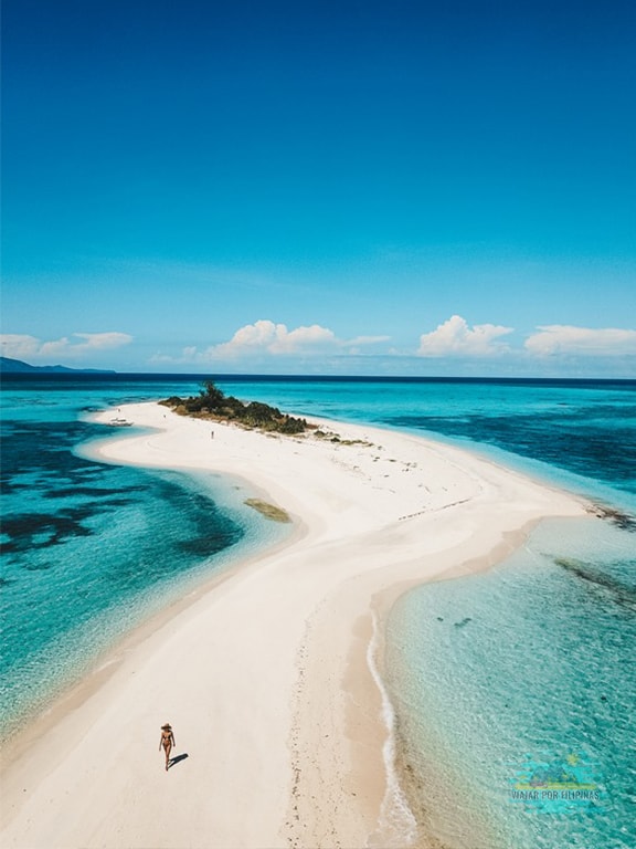 With the hat in Cresta de Gallo, Philippines