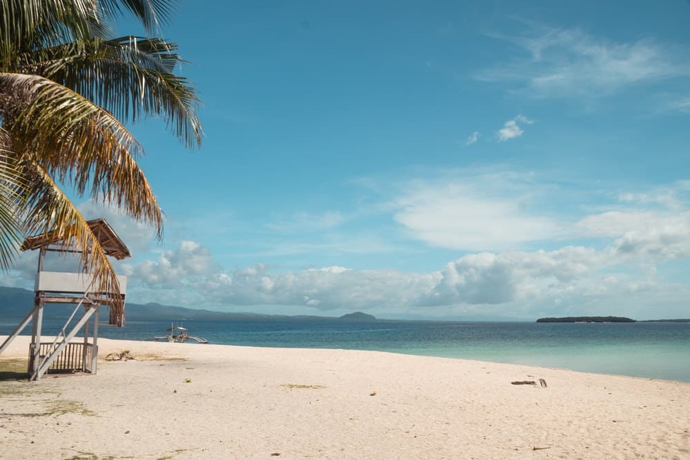 Cuatro islas island hopping in Leyte