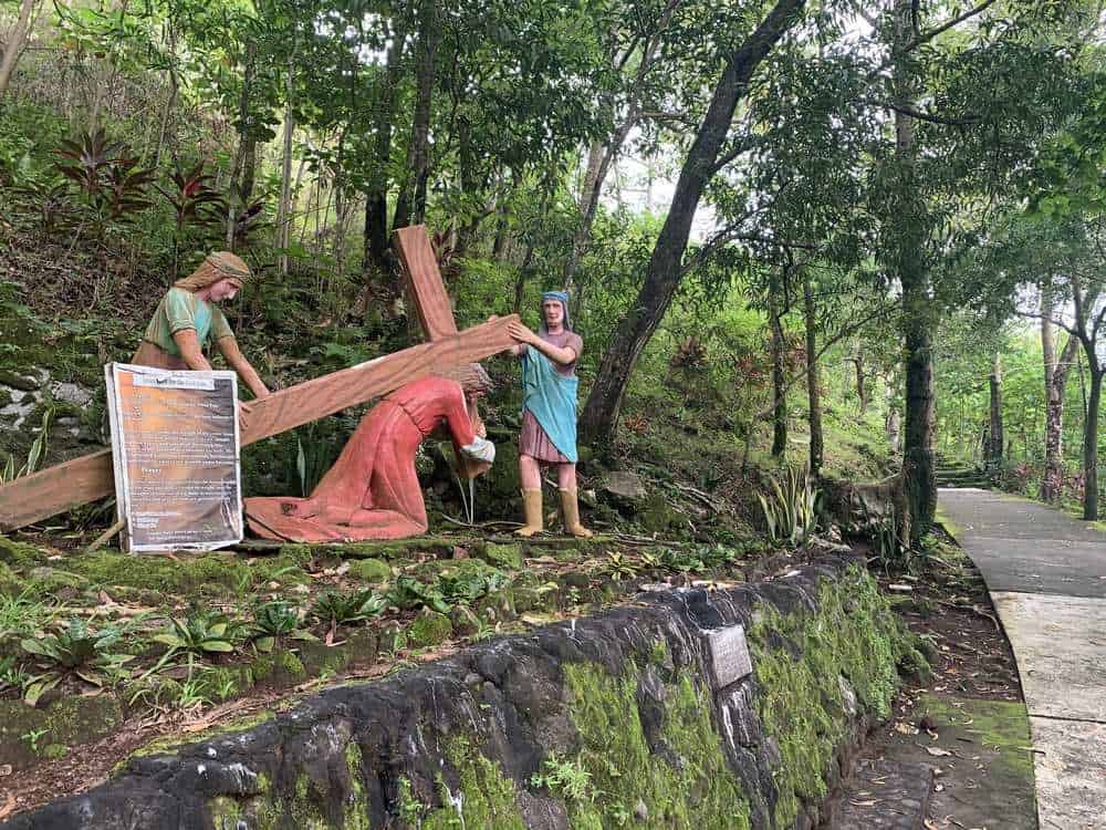 climb to the old volcano in Camiguin