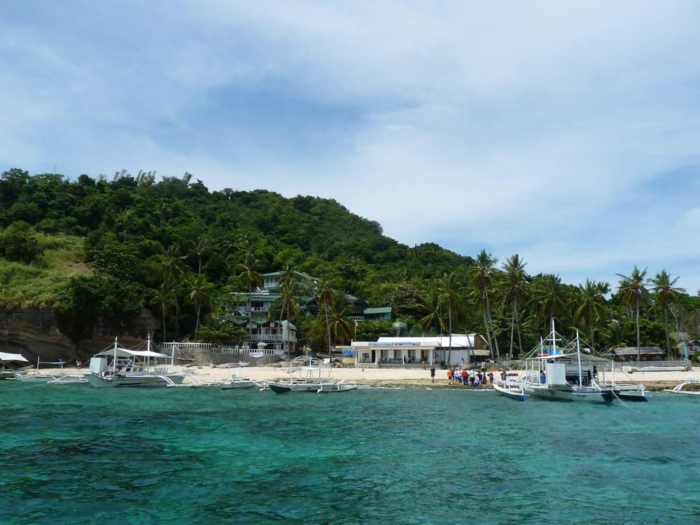 landing on Apo Island