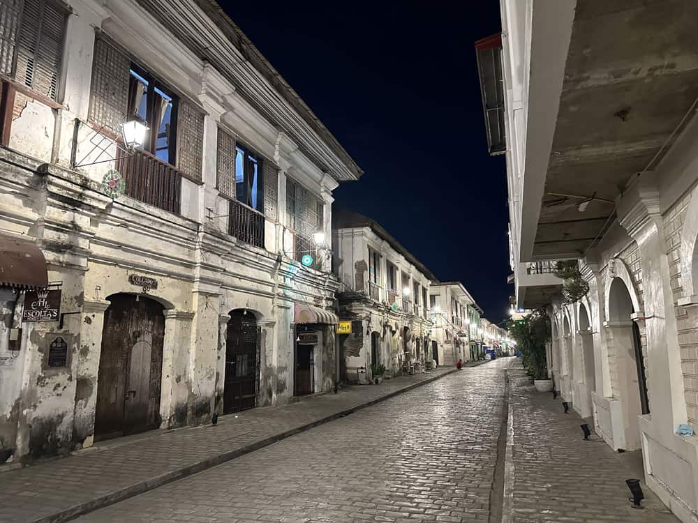 How to get to Vigan