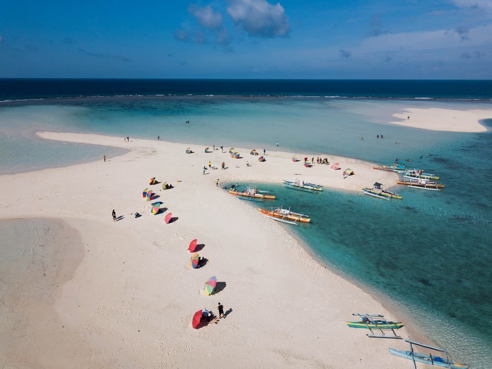 Island hopping in Camiguin to visit White Island
