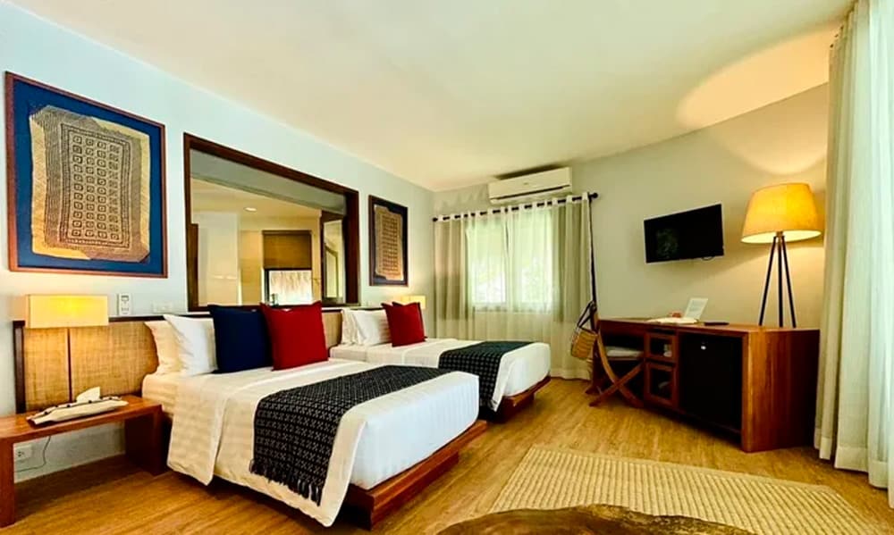 luxury resort in Anda