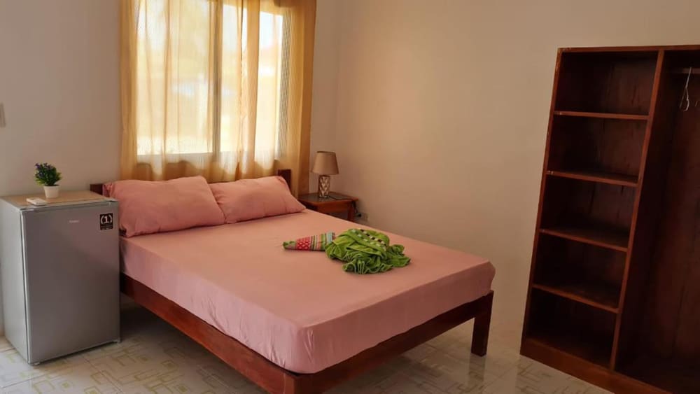 best accommodations in Moalboal